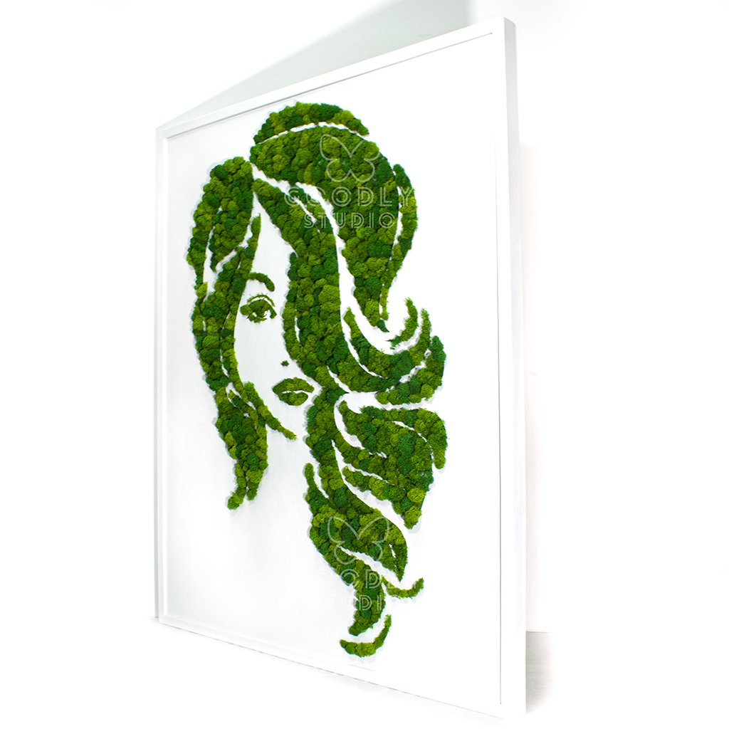 Эко декор из мха Moss art - девушка